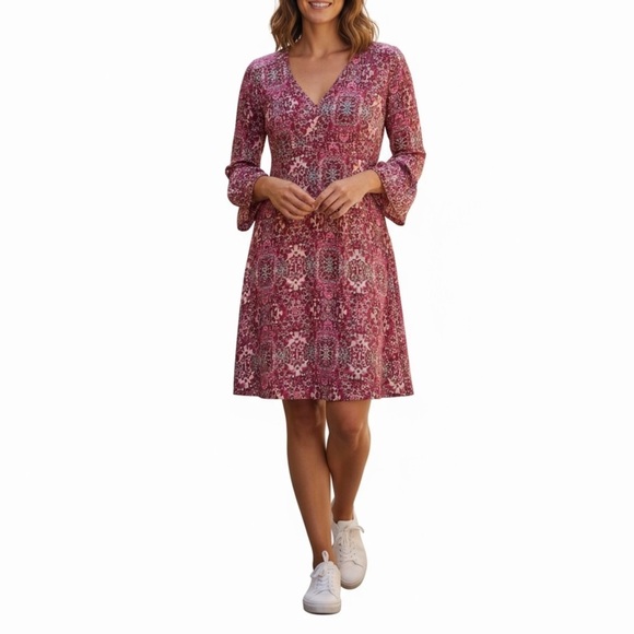 Dresses & Skirts - Silk Nanette Lepore Pink Patterned Dress Size 6